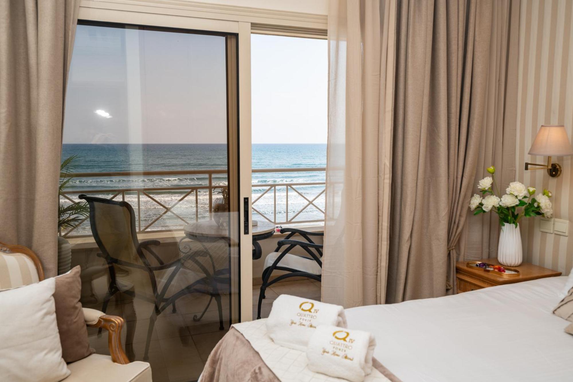 Quattro Beachfront Sea View Ap 4 لارنكا المظهر الخارجي الصورة